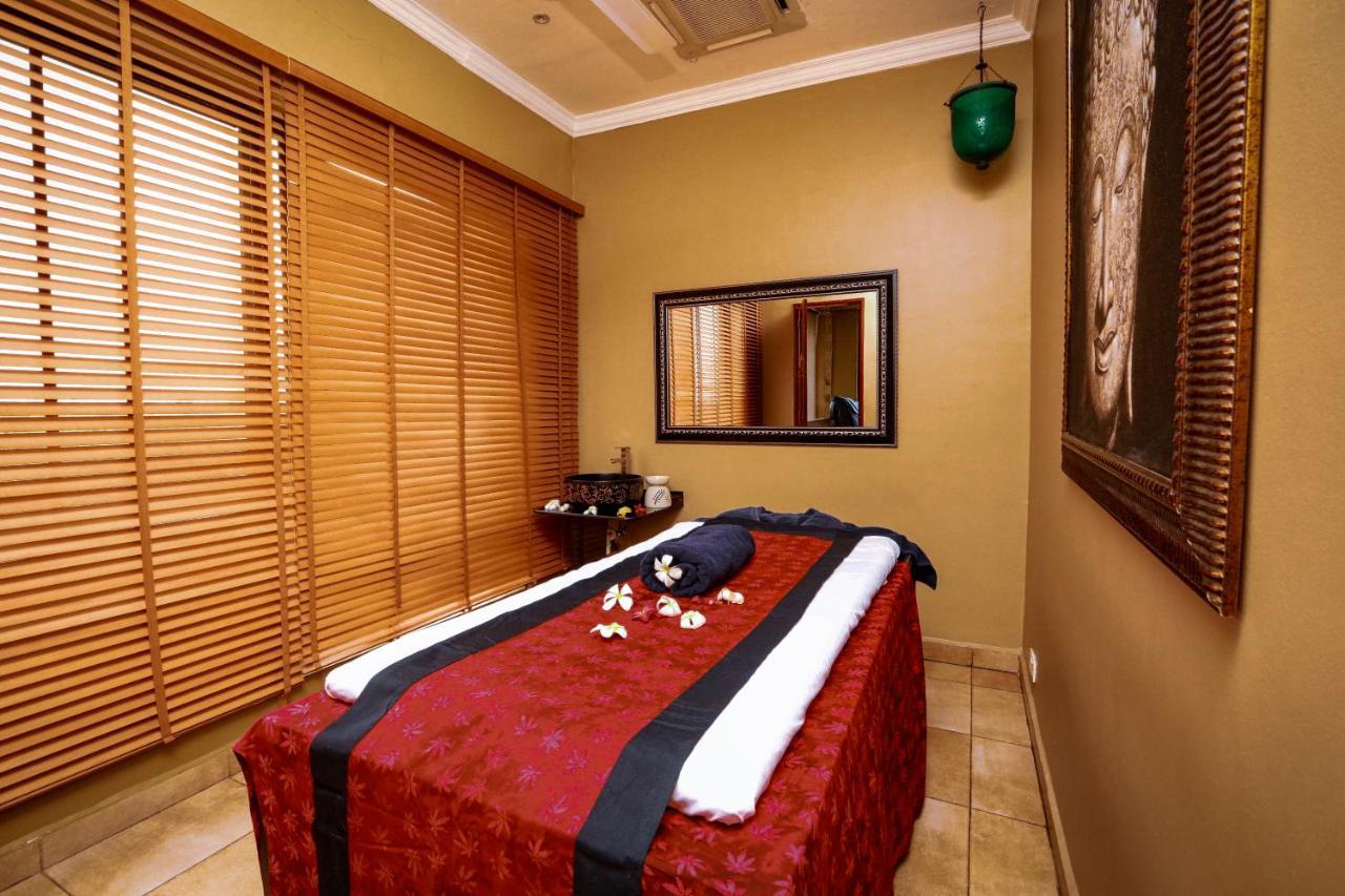 Colosseum Boutique Hotel & Spa Dar es Salaam Zewnętrze zdjęcie