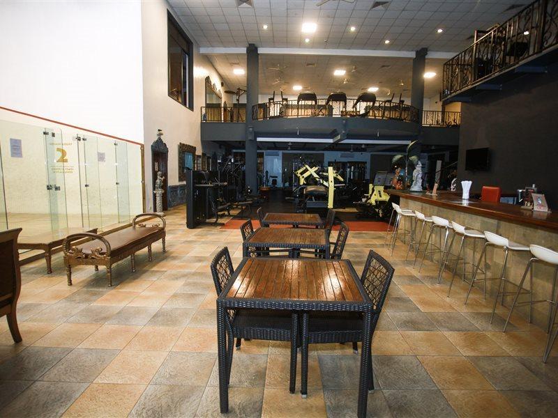 Colosseum Boutique Hotel & Spa Dar es Salaam Zewnętrze zdjęcie