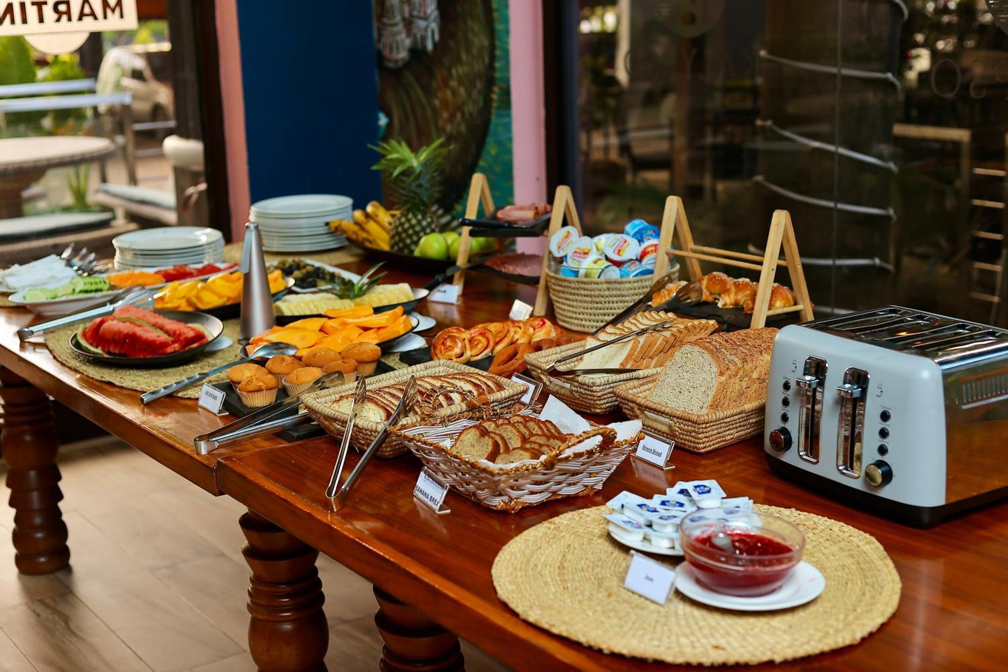 Colosseum Boutique Hotel & Spa Dar es Salaam Zewnętrze zdjęcie