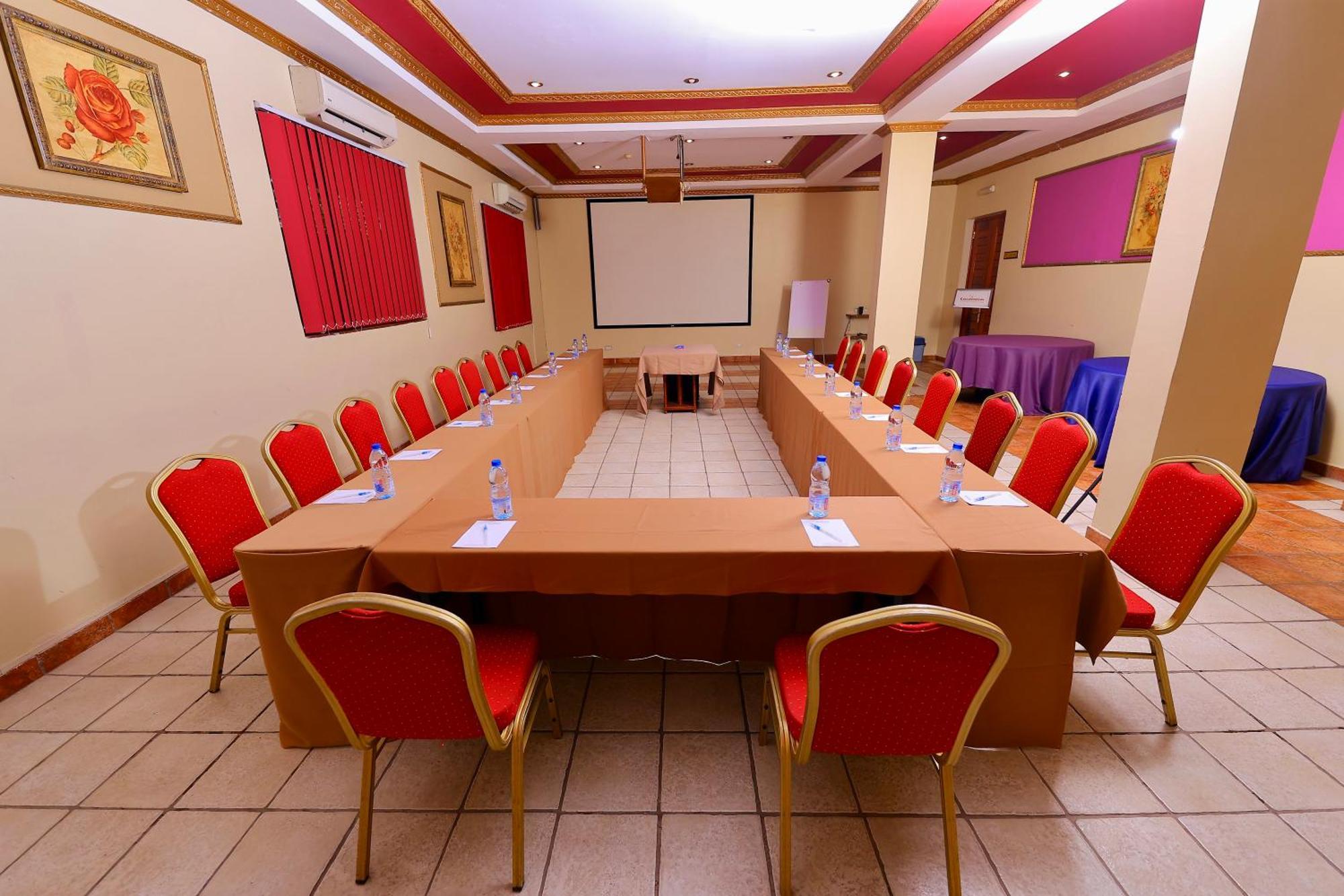 Colosseum Boutique Hotel & Spa Dar es Salaam Zewnętrze zdjęcie